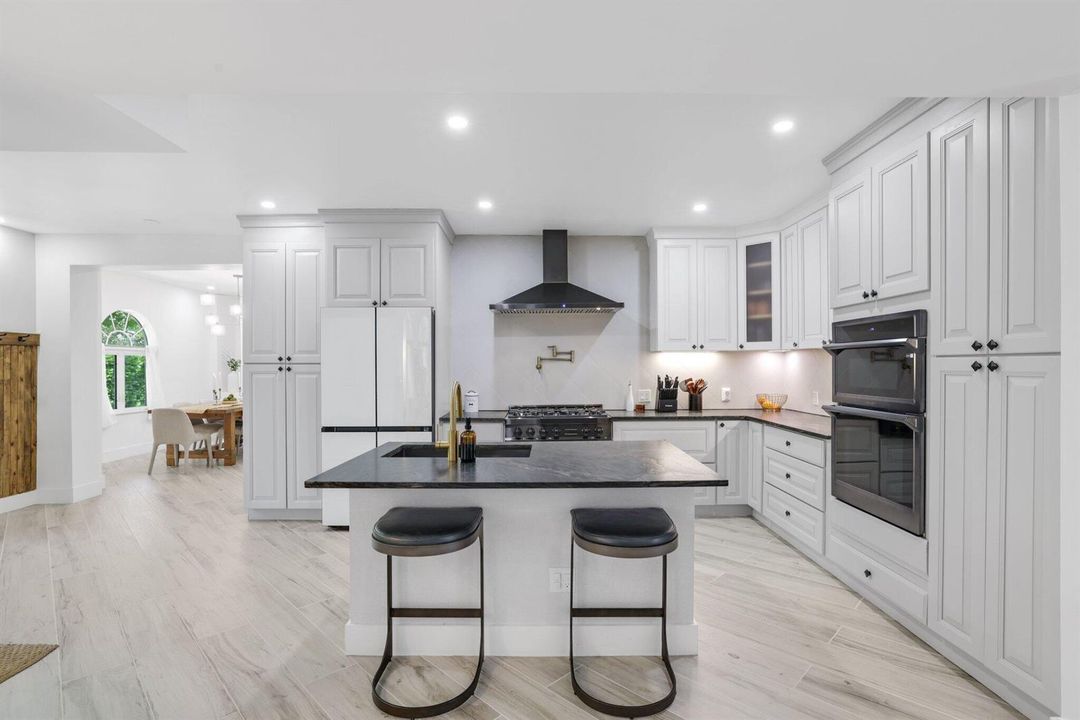706 Sunset Road - 31.jpg-SMALL
