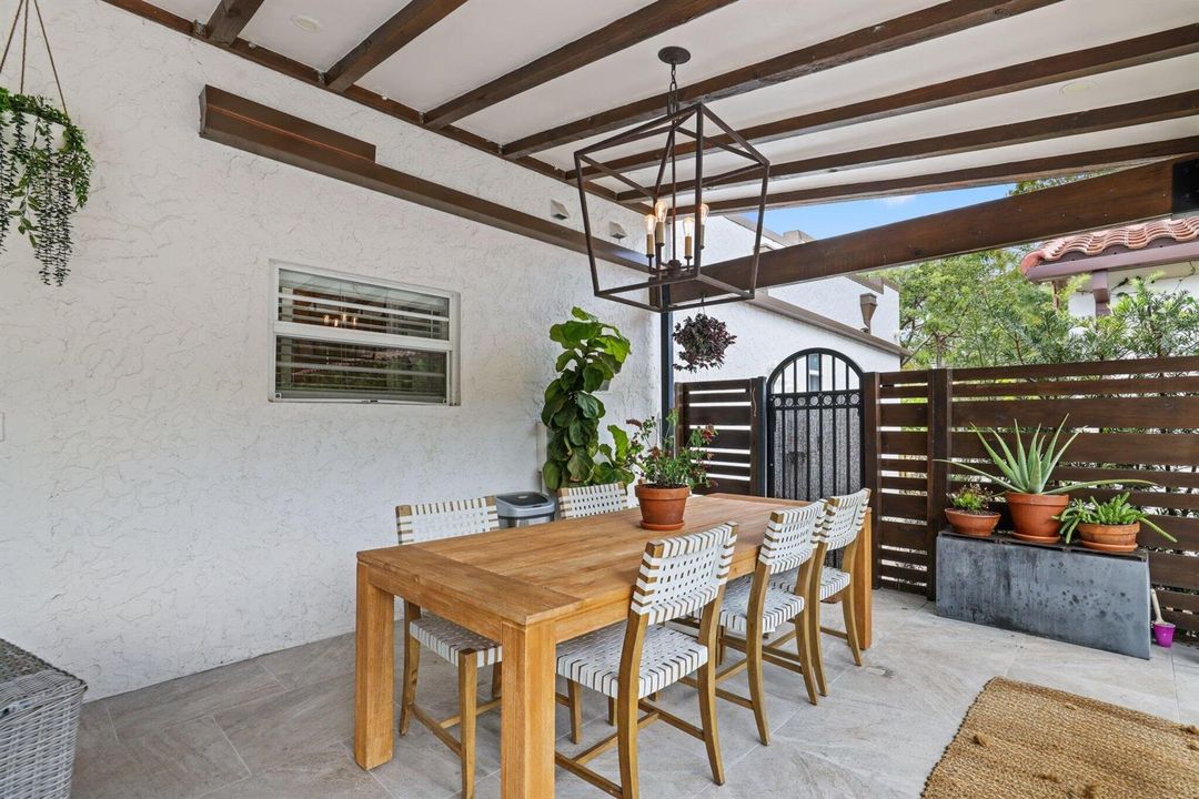 706 Sunset Road - 68.jpg-SMALL