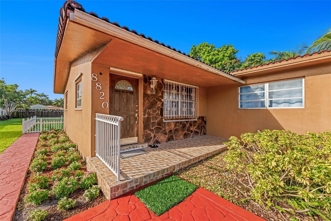 En Venta: $1,075,000 (0 camas, 0 baños, 2480 Pies cuadrados)