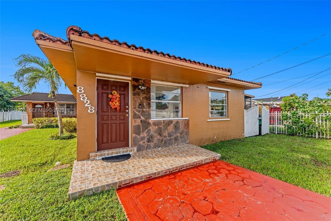 En Venta: $1,075,000 (0 camas, 0 baños, 2480 Pies cuadrados)