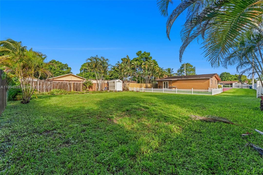 En Venta: $1,075,000 (0 camas, 0 baños, 2480 Pies cuadrados)