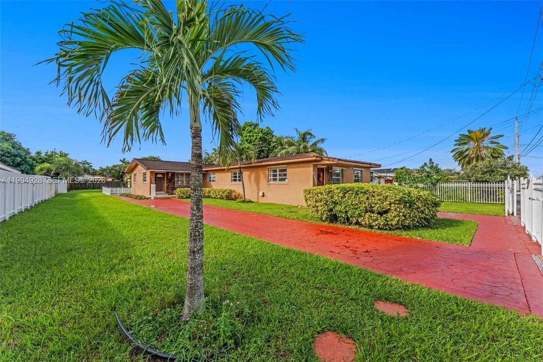 En Venta: $1,075,000 (0 camas, 0 baños, 2480 Pies cuadrados)