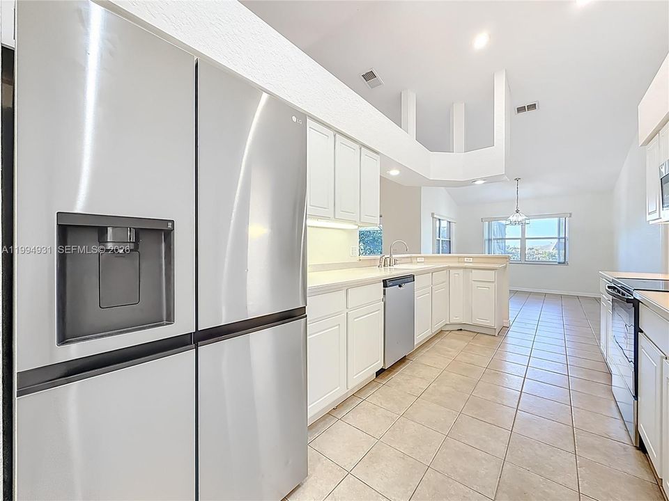 Active With Contract: $365,000 (4 beds, 2 baths, 1798 Square Feet)