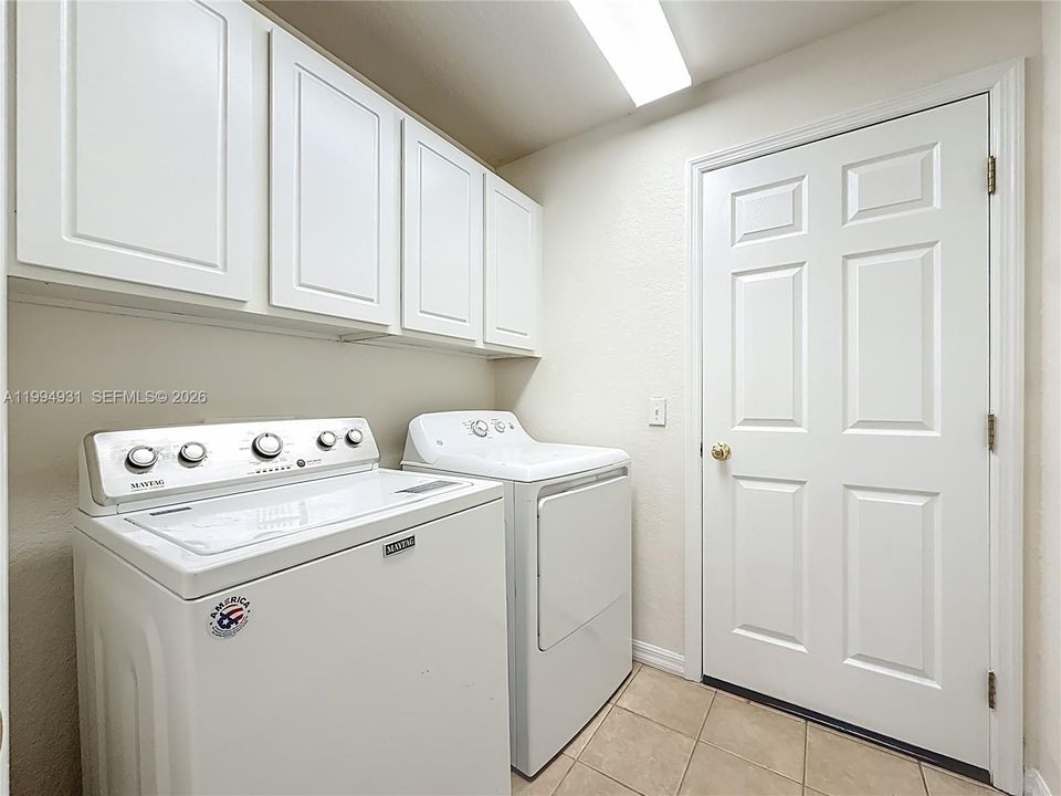 Active With Contract: $365,000 (4 beds, 2 baths, 1798 Square Feet)