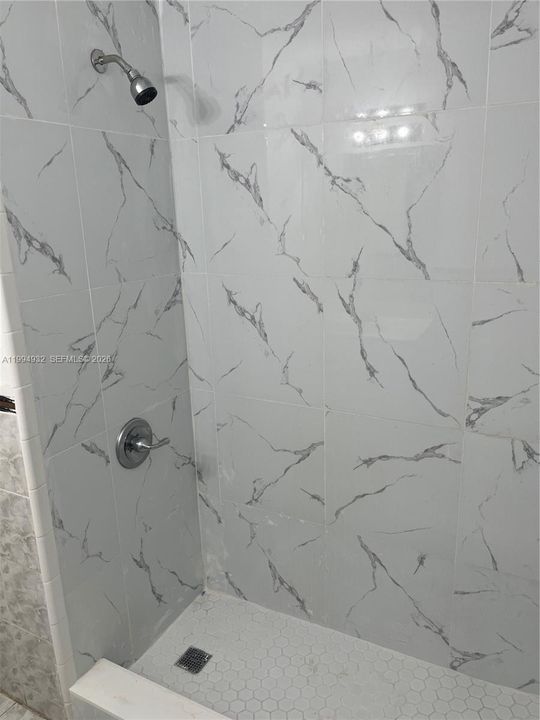 В аренду: $2,300 (2 спален, 1 ванн, 868 Квадратных фут)