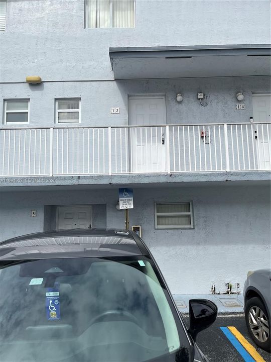 В аренду: $2,300 (2 спален, 1 ванн, 868 Квадратных фут)