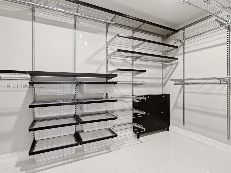 Activo con contrato: $2,000,000 (5 camas, 4 baños, 2458 Pies cuadrados)