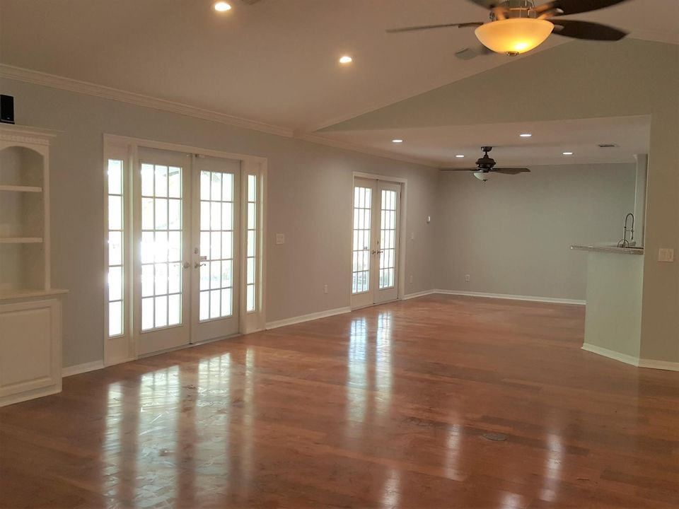 MAIN LIVING AREA