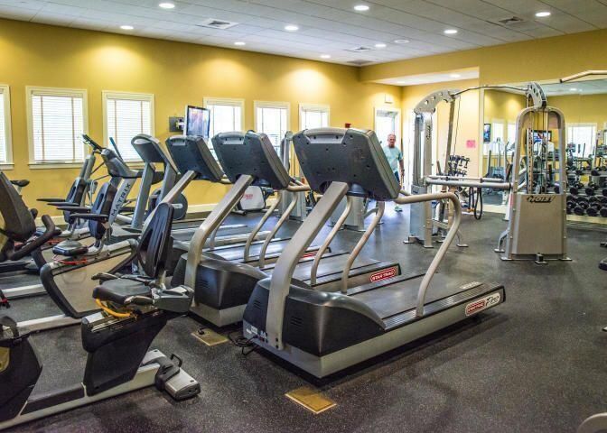 ISLAND CLUB GYM