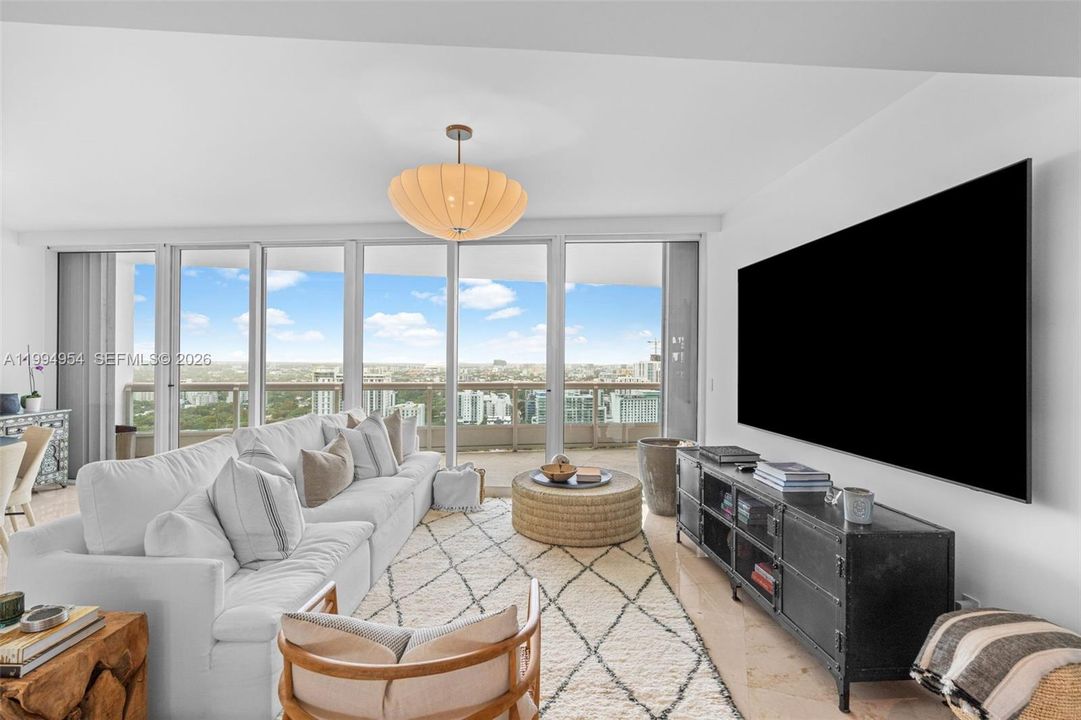 В аренду: $22,500 (4 спален, 5 ванн, 4030 Квадратных фут)