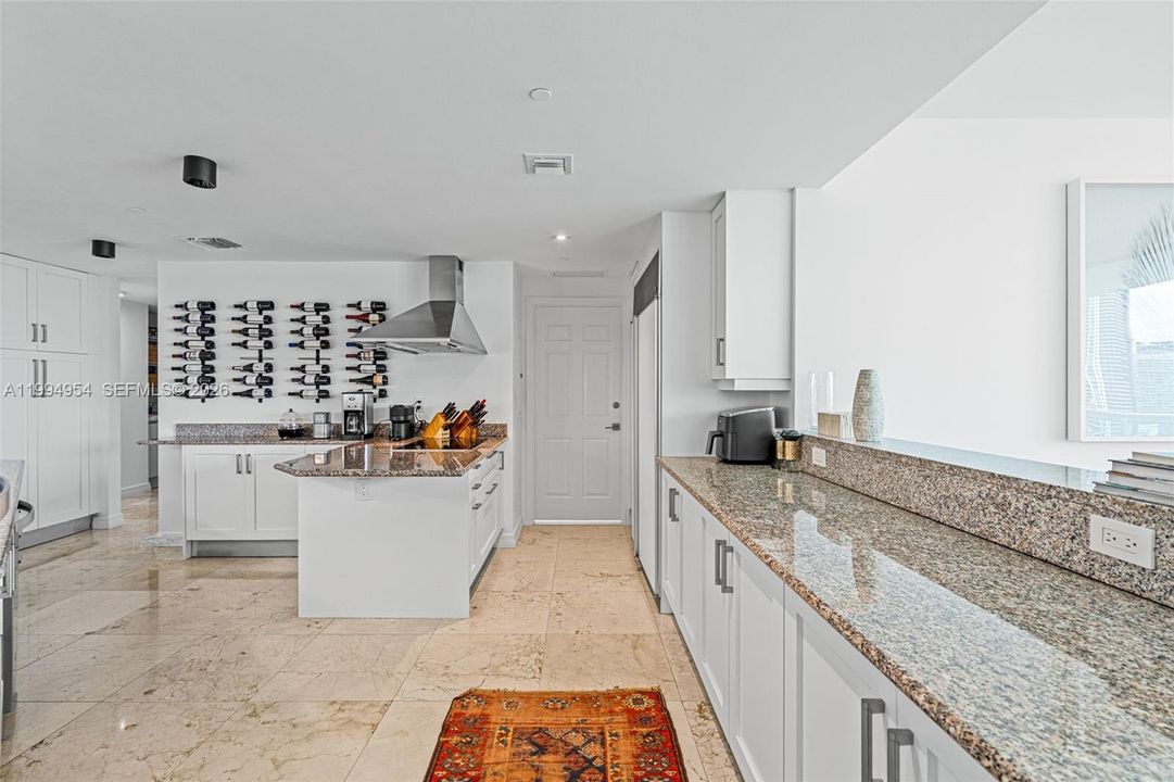 В аренду: $22,500 (4 спален, 5 ванн, 4030 Квадратных фут)