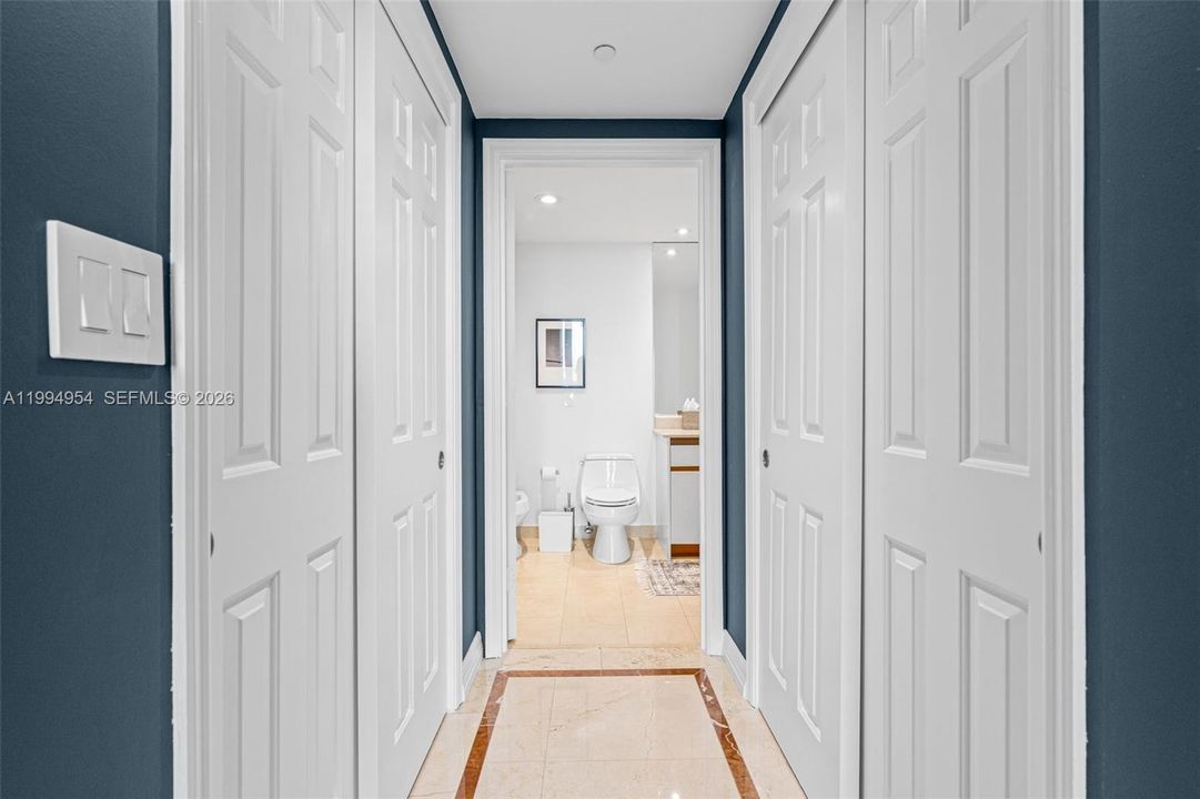 В аренду: $22,500 (4 спален, 5 ванн, 4030 Квадратных фут)