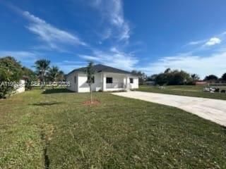 For Sale: $725,000 (4 beds, 3 baths, 2100 Square Feet)