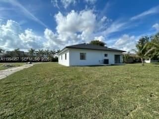 For Sale: $725,000 (4 beds, 3 baths, 2100 Square Feet)