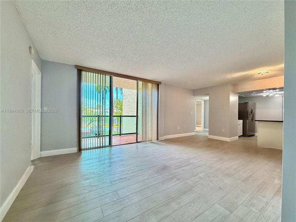 В аренду: $2,645 (3 спален, 2 ванн, 1110 Квадратных фут)