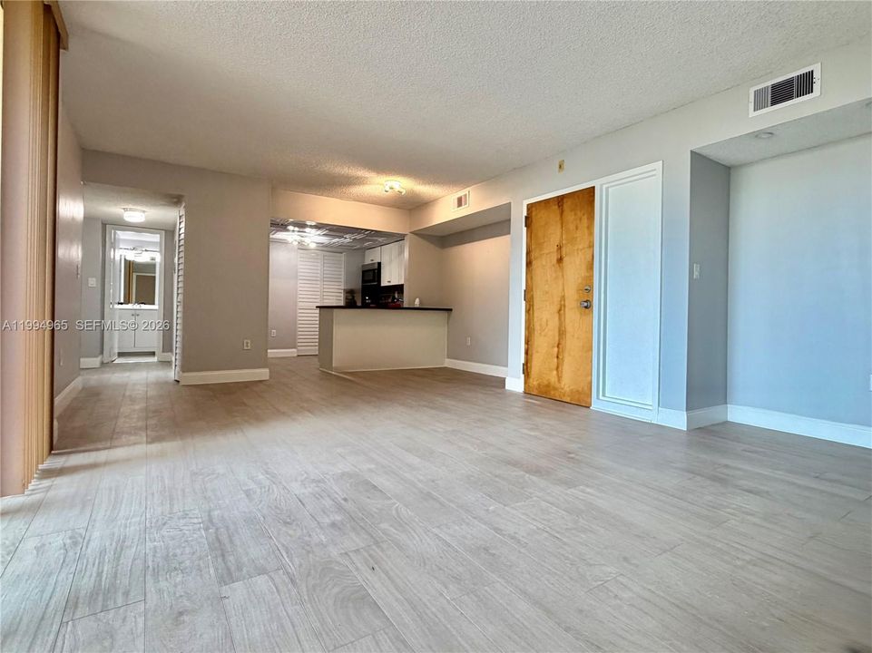 В аренду: $2,645 (3 спален, 2 ванн, 1110 Квадратных фут)