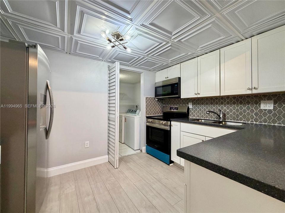 В аренду: $2,645 (3 спален, 2 ванн, 1110 Квадратных фут)