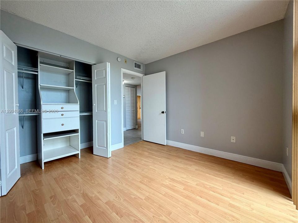 В аренду: $2,645 (3 спален, 2 ванн, 1110 Квадратных фут)