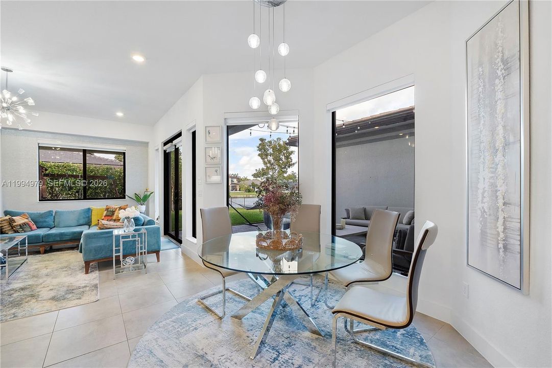 En Venta: $1,755,000 (6 camas, 6 baños, 4622 Pies cuadrados)