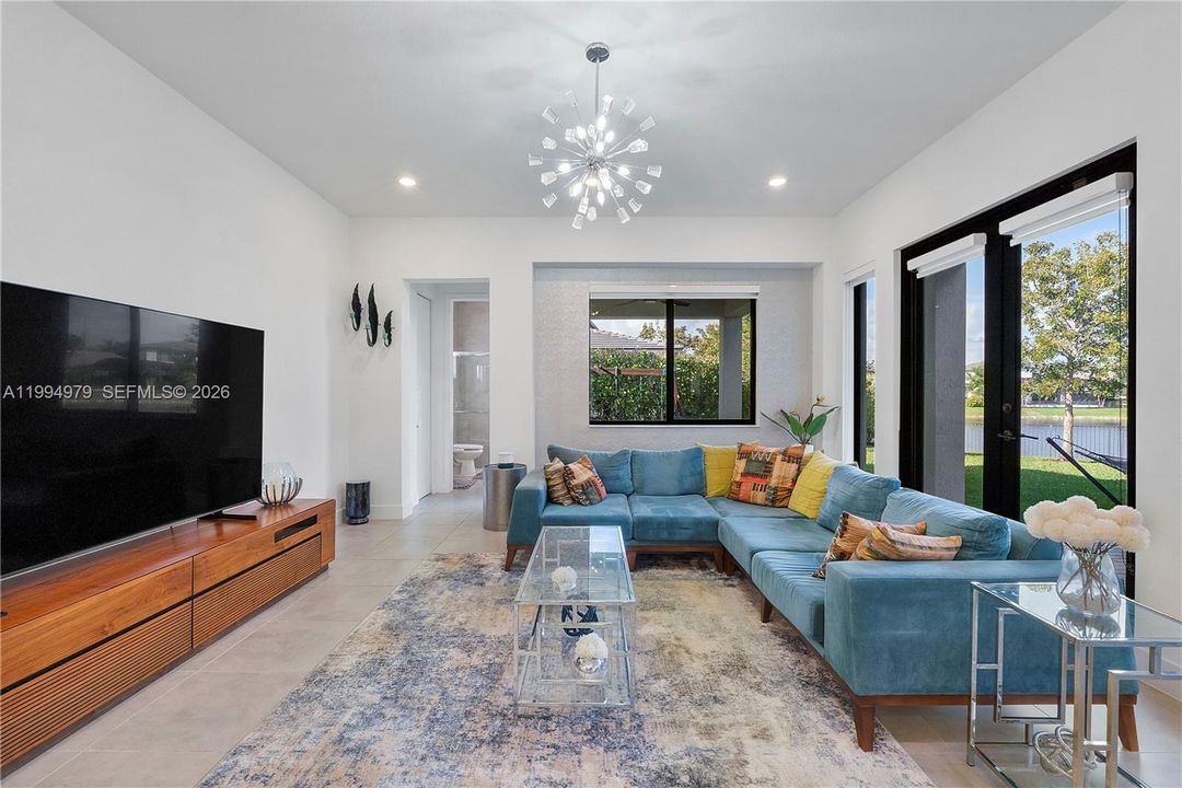 En Venta: $1,755,000 (6 camas, 6 baños, 4622 Pies cuadrados)