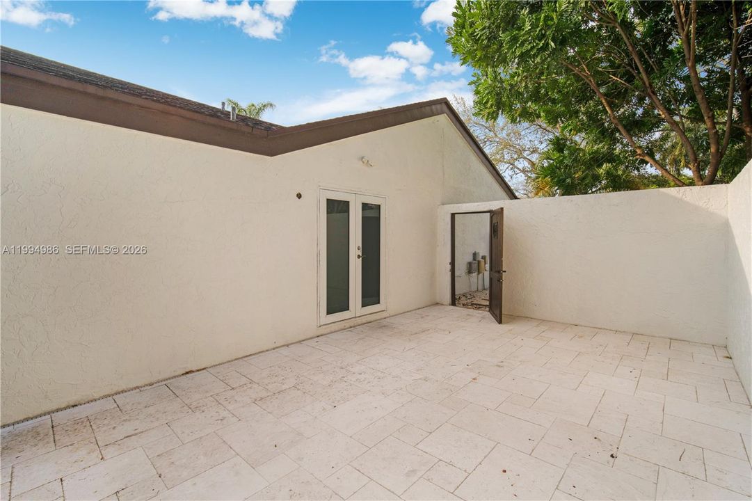 Independent Front Patio