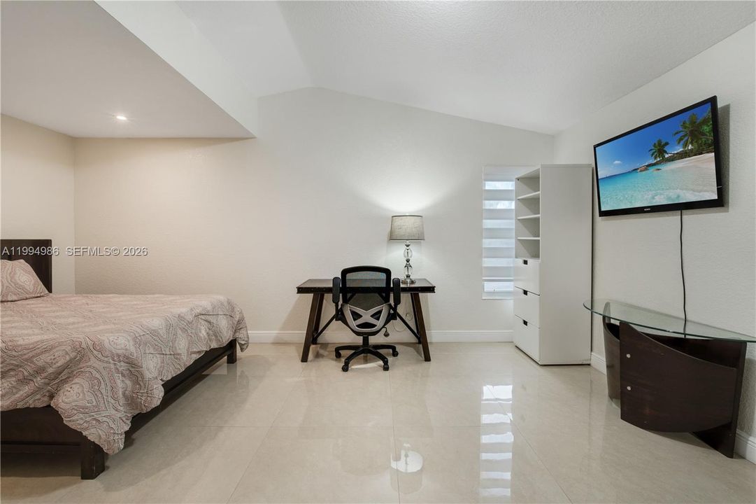 В аренду: $1,500 (1 спален, 1 ванн, 400 Квадратных фут)