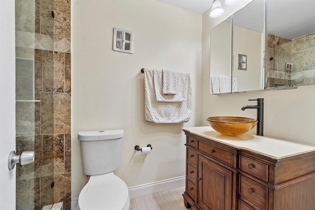 250 S Ocean Blvd U274_005
