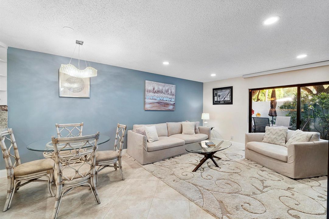 250 S Ocean Blvd U274_015