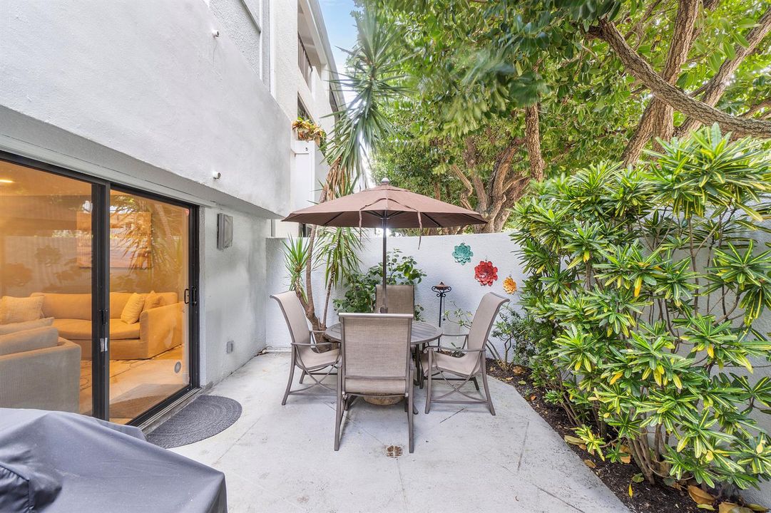 250 S Ocean Blvd U274_026