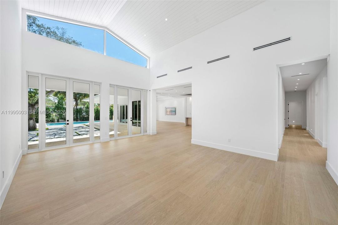 En Venta: $7,968,000 (8 camas, 9 baños, 6928 Pies cuadrados)