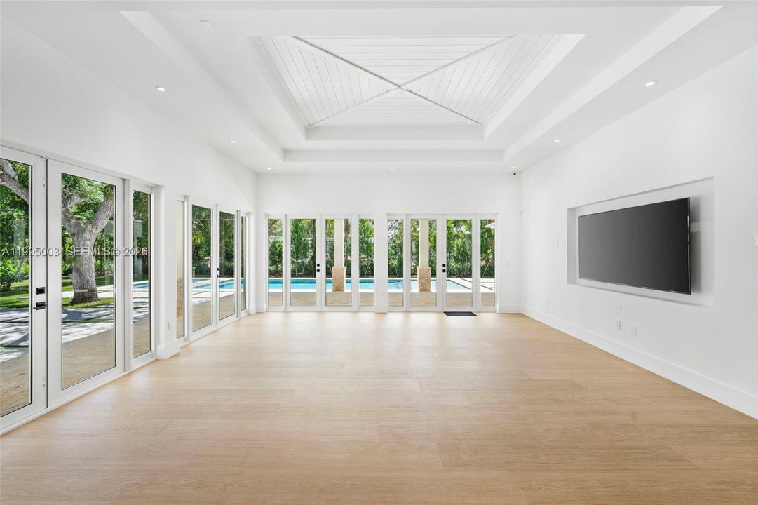 En Venta: $7,968,000 (8 camas, 9 baños, 6928 Pies cuadrados)