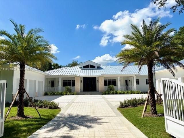 En Venta: $7,968,000 (8 camas, 9 baños, 6928 Pies cuadrados)