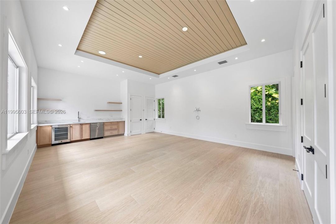 En Venta: $7,968,000 (8 camas, 9 baños, 6928 Pies cuadrados)