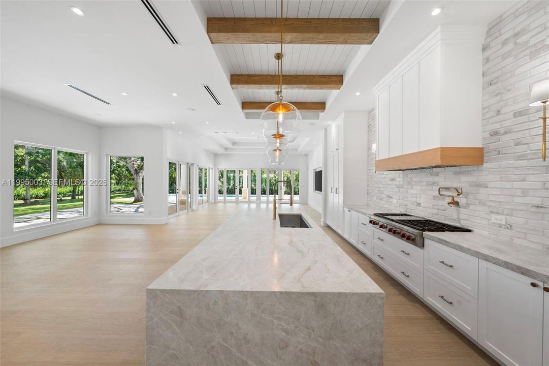En Venta: $7,968,000 (8 camas, 9 baños, 6928 Pies cuadrados)
