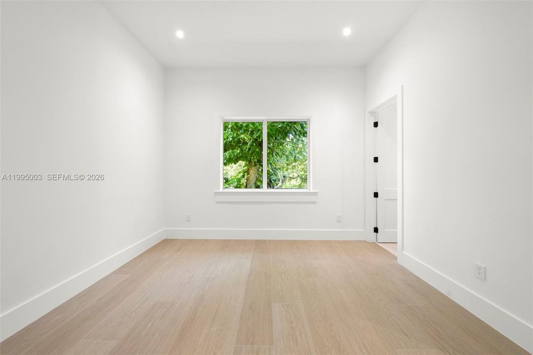 En Venta: $7,968,000 (8 camas, 9 baños, 6928 Pies cuadrados)
