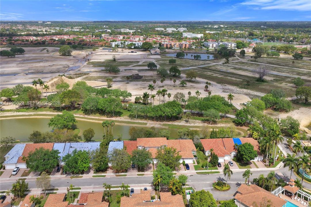 For Sale: $405,000 (2 beds, 2 baths, 1320 Square Feet)