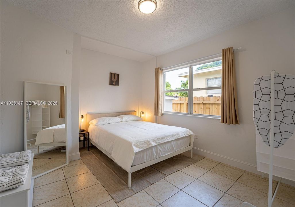 Active With Contract: $449,900 (2 beds, 2 baths, 1008 Square Feet)