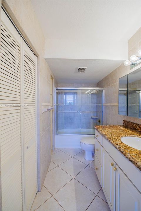 For Sale: $135,000 (2 beds, 2 baths, 950 Square Feet)