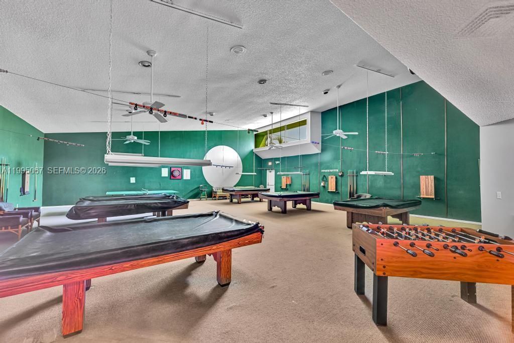 For Sale: $135,000 (2 beds, 2 baths, 950 Square Feet)