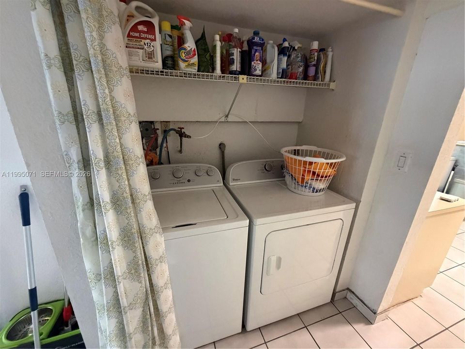 En Venta: $475,000 (3 camas, 2 baños, 1151 Pies cuadrados)