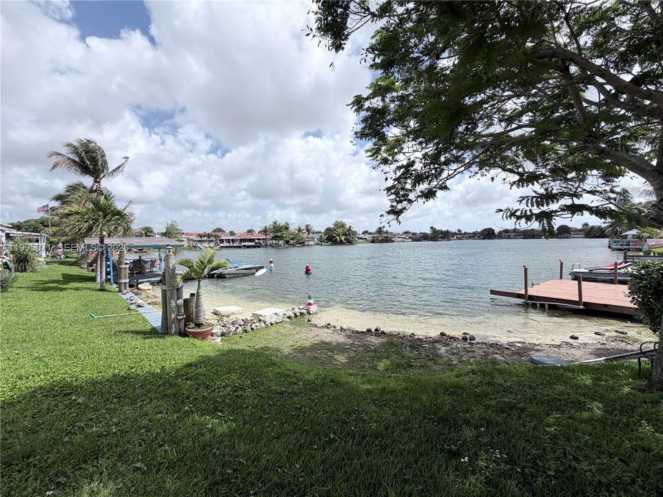 En Venta: $475,000 (3 camas, 2 baños, 1151 Pies cuadrados)