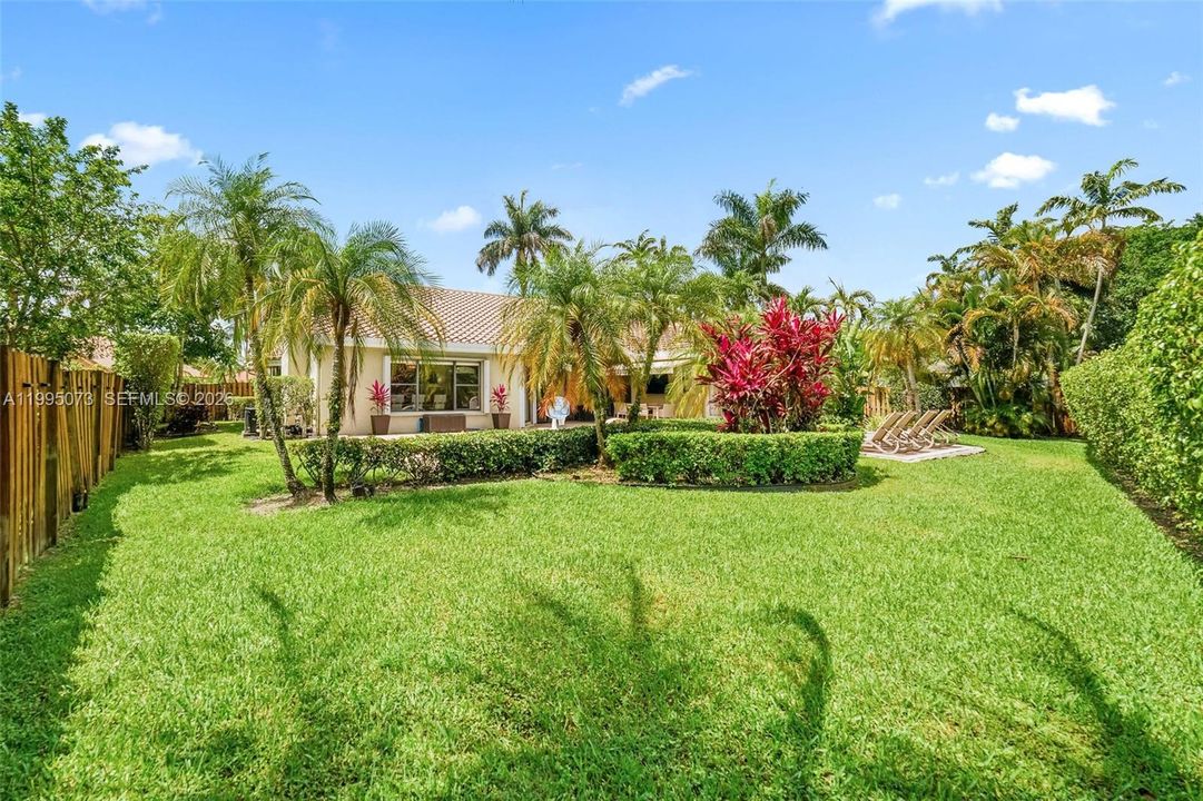 Vendido Recientemente: $1,199,000 (4 camas, 2 baños, 2803 Pies cuadrados)