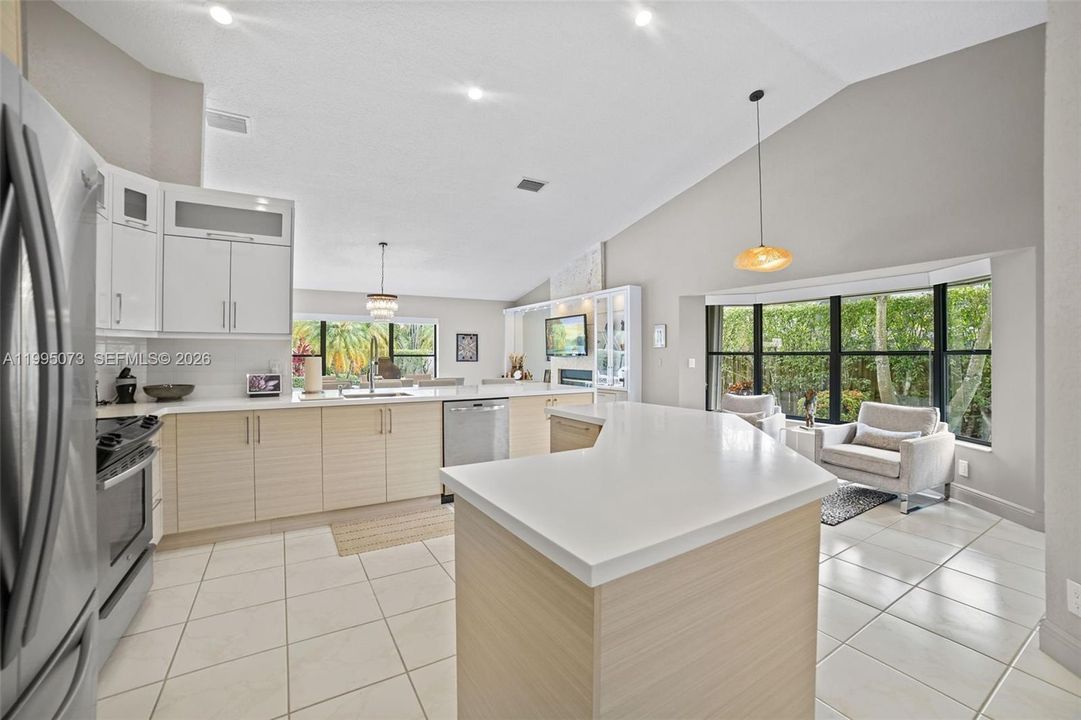 Vendido Recientemente: $1,199,000 (4 camas, 2 baños, 2803 Pies cuadrados)