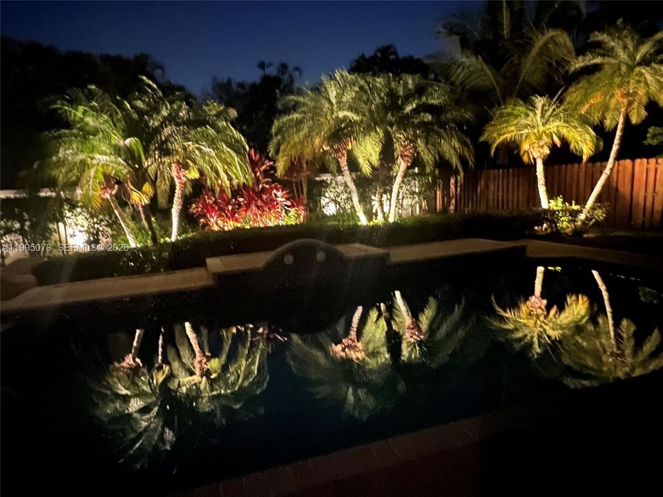Vendido Recientemente: $1,199,000 (4 camas, 2 baños, 2803 Pies cuadrados)