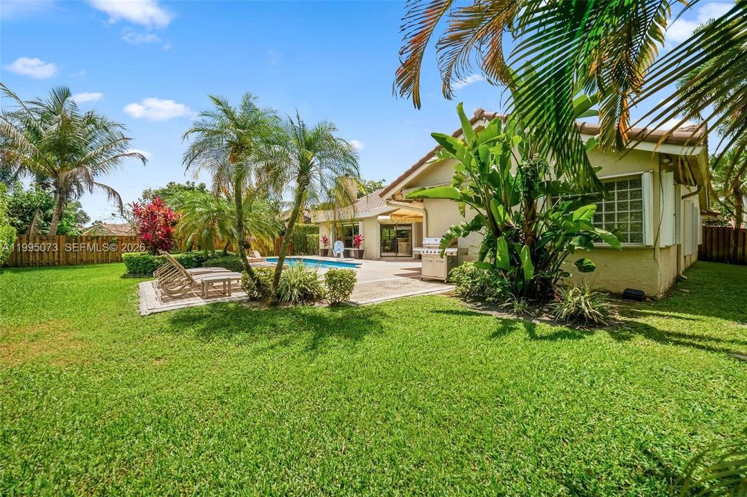 Vendido Recientemente: $1,199,000 (4 camas, 2 baños, 2803 Pies cuadrados)