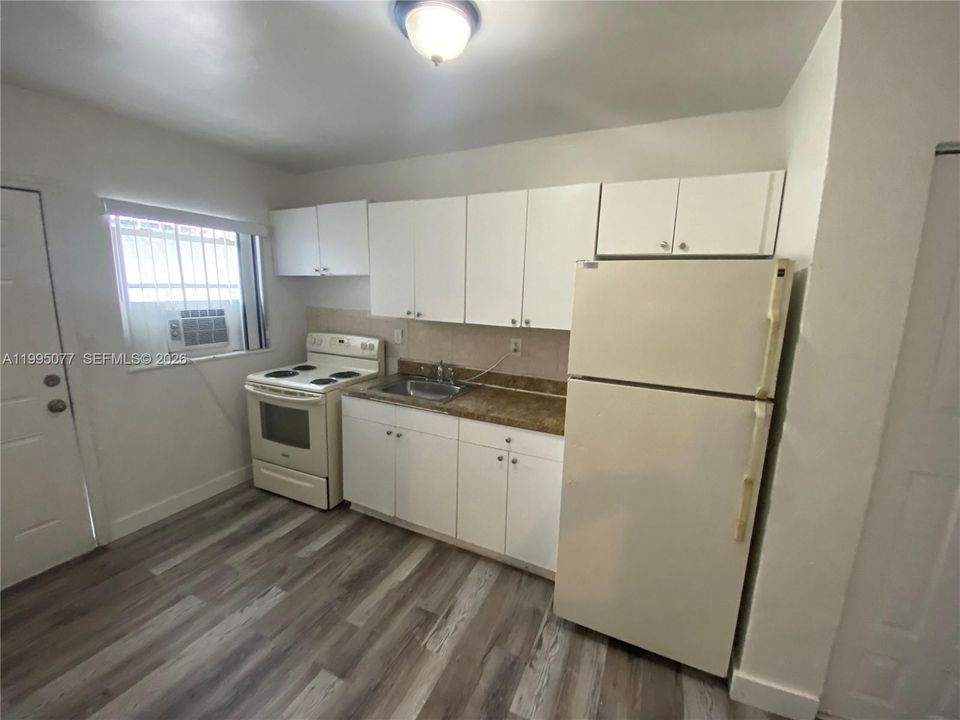 En Renta: $2,100 (2 camas, 2 baños, 2000 Pies cuadrados)