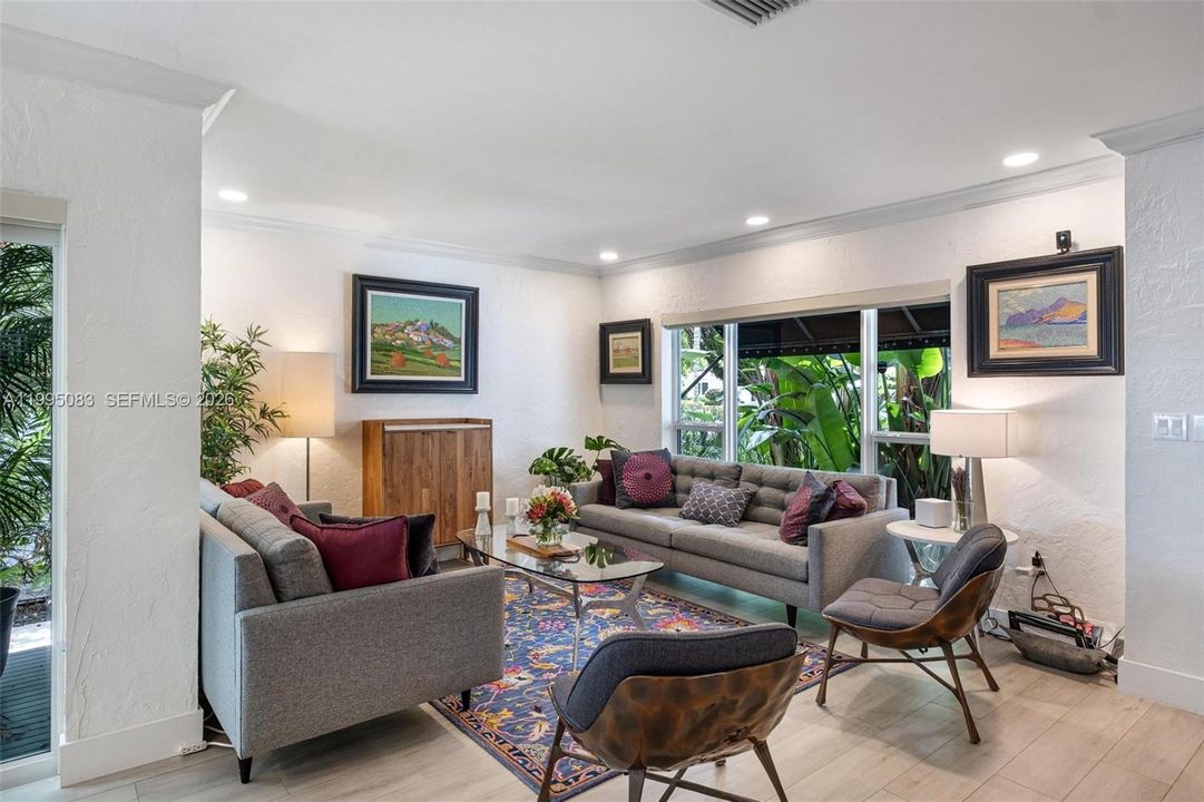 For Sale: $1,950,000 (4 beds, 3 baths, 1808 Square Feet)