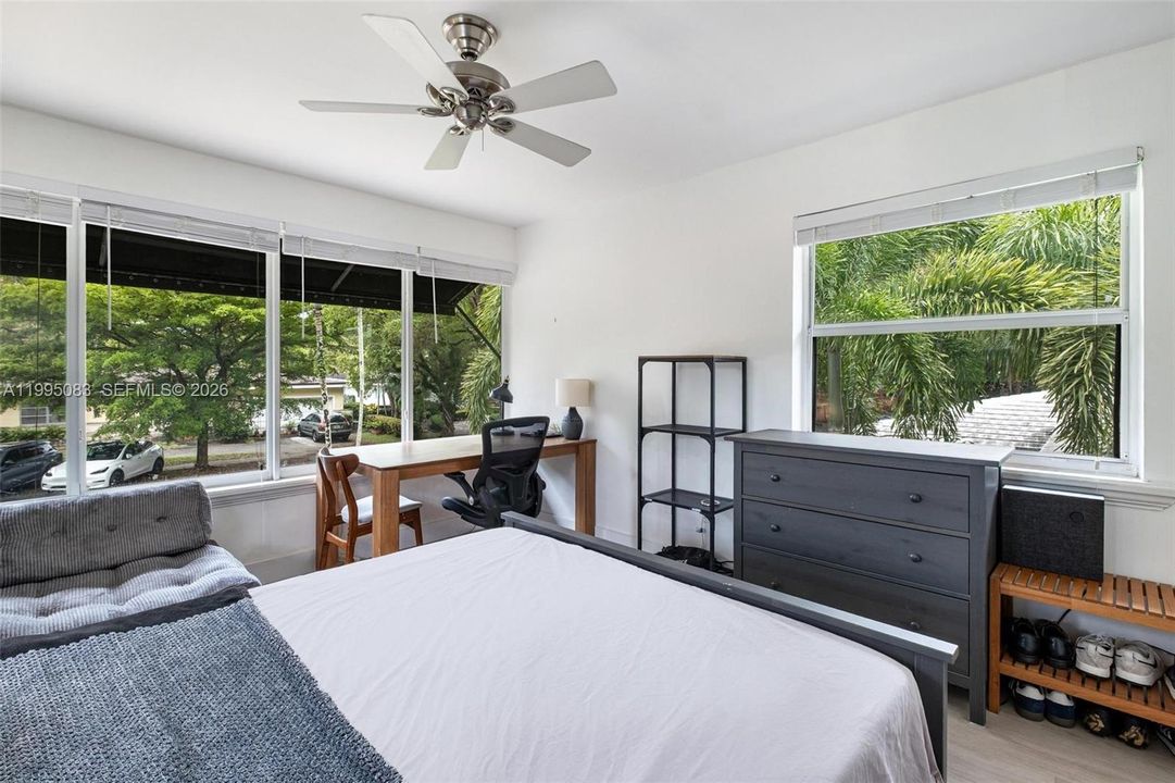 For Sale: $1,950,000 (4 beds, 3 baths, 1808 Square Feet)