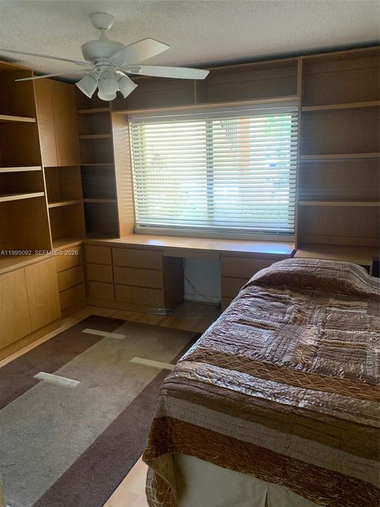 En Venta: $129,900 (2 camas, 2 baños, 1294 Pies cuadrados)
