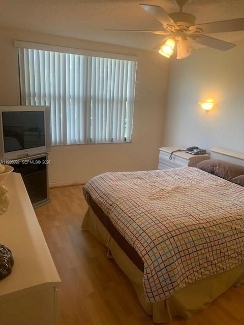 En Venta: $129,900 (2 camas, 2 baños, 1294 Pies cuadrados)